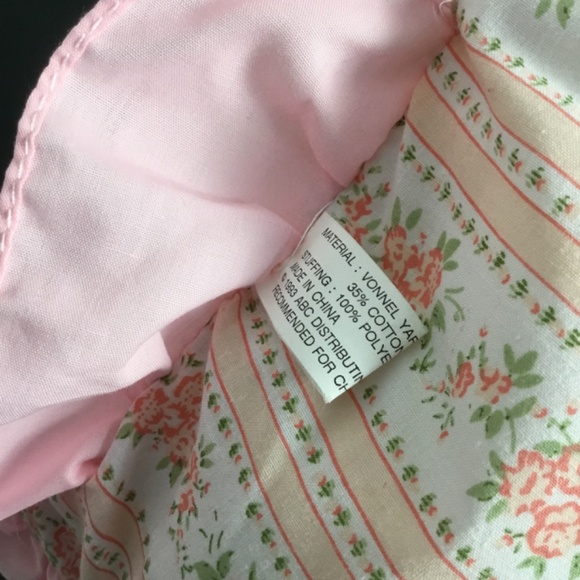 Vintage 1993 Bunny Rabbit Hugging Pillow White Pink Ruffle Small Child Crib Smal - Picture 8 of 9